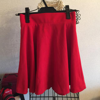 ブリスポイント(BLISS POINT)の真っ赤なスカート(ミニスカート)