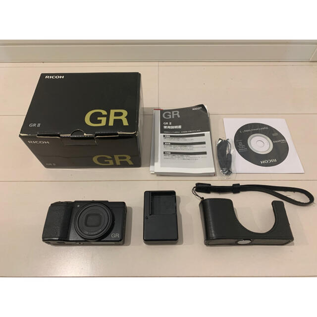 RICOH(リコー)の作例あり　Ricoh GR II GRX 純正ケース付き　付属品 RICOH  スマホ/家電/カメラのカメラ(コンパクトデジタルカメラ)の商品写真