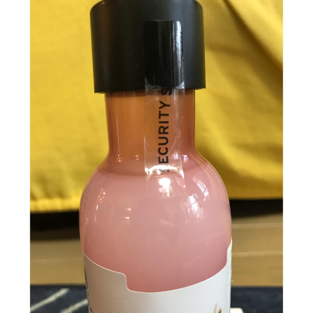 THE BODY SHOP(ザボディショップ)の【未開封品】アクアブースト エッセンスローション E コスメ/美容のスキンケア/基礎化粧品(化粧水/ローション)の商品写真