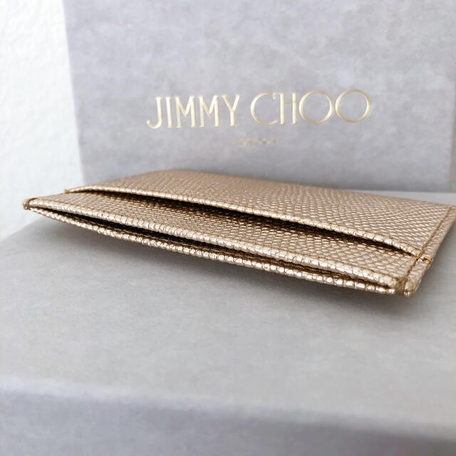 JIMMY CHOO(ジミーチュウ)のJIMMY CHOO ジミーチュウ カードケース ゴールド レディースのファッション小物(パスケース/IDカードホルダー)の商品写真