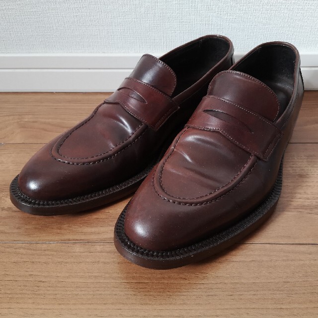 Giorgio Armani(ジョルジオアルマーニ)のジョルジオアルマーニ コードヴァン コインローファー 革靴 茶色 サイズ43 メンズの靴/シューズ(ドレス/ビジネス)の商品写真