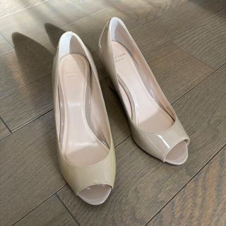 コールハーン(Cole Haan)のコールハーン　ウェッジソール　ベージュエナメル　5B 22cm(ハイヒール/パンプス)