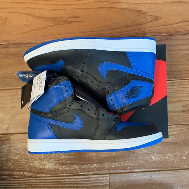 NIKE(ナイキ)の送料込み 新品未使用 nike 26.5 air jordan 1 royal メンズの靴/シューズ(スニーカー)の商品写真