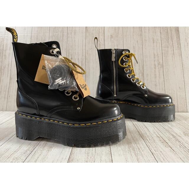 Dr.Martens(ドクターマーチン)の新品ＪＡＤＯＮmax・ブッテロレザー・超厚底ソール　サイドジップ レディースの靴/シューズ(ブーツ)の商品写真