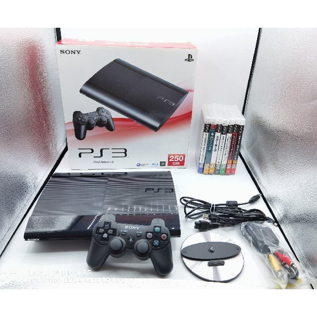 PlayStation3(プレイステーション3)のPS3 CECH-4000B 250GB ソフト付き エンタメ/ホビーのゲームソフト/ゲーム機本体(家庭用ゲーム機本体)の商品写真