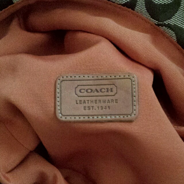 COACH(コーチ)の♡本物☆大人気！！コーチ　シグネチャー♡ レディースの帽子(ハット)の商品写真