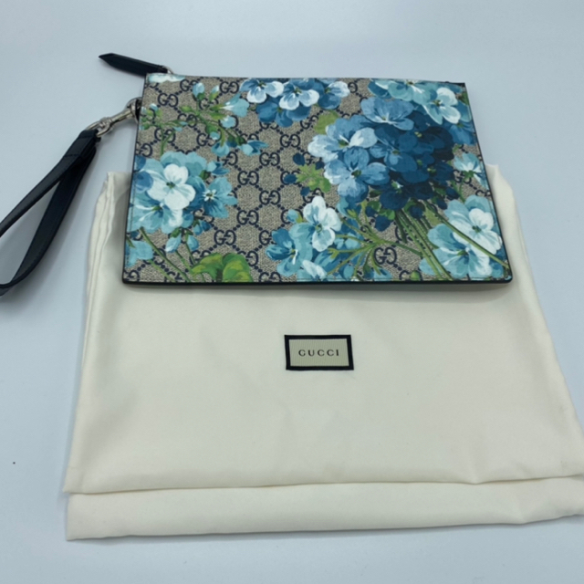 新品 GUCCI クラッチバッグ 花柄 フラワー ブルームス GG レア バッグ