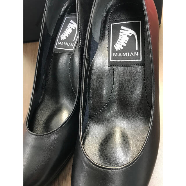 MAMIAN(マミアン)のマミアン　ブラックスムース　パンプス　本革 レディースの靴/シューズ(ハイヒール/パンプス)の商品写真