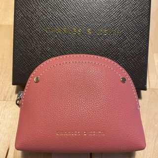 チャールズアンドキース(Charles and Keith)のコンパクトポーチ(ポーチ)