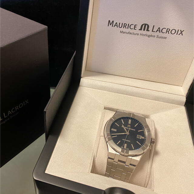 MAURICE LACROIX(モーリスラクロア)の(大人気)モーリスラクロア　アイコン　42mm ブラック メンズの時計(腕時計(アナログ))の商品写真