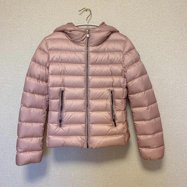 MONCLER(モンクレール)の【新品未使用】モンクレール　ピンクダウン レディースのジャケット/アウター(ダウンジャケット)の商品写真