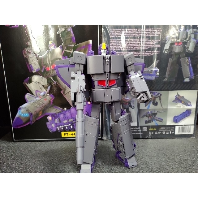 Takara Tomy - Fanstoys FT-44 Thomas(アストロトレイン風)非 Takara Tomy - Fanstoys FT-44 Thomas(アストロトレイン風)非
