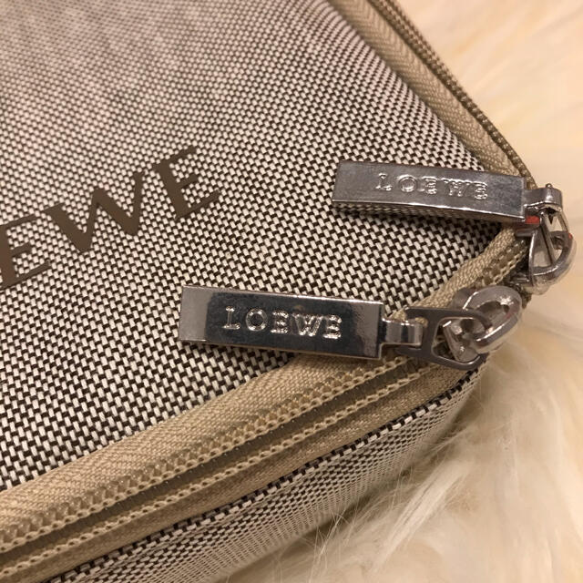 LOEWE - ロエベ ノベルティポーチの通販 by 梅ちゅん's shop LOEWE - ロエベ ノベルティポーチの通販 by 梅ちゅん's shop