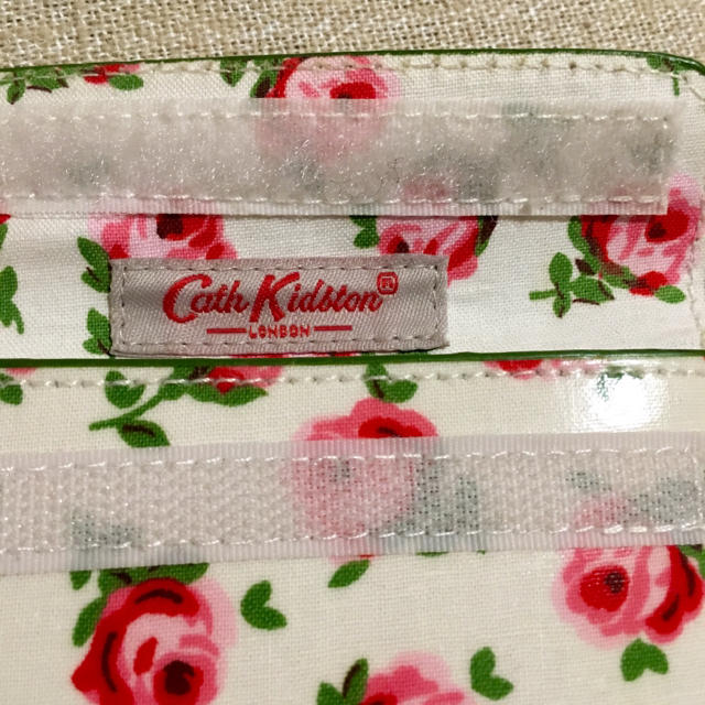 Cath Kidston(キャスキッドソン)の【値下】美品◉キャスキッドソン定期入 レディースのファッション小物(名刺入れ/定期入れ)の商品写真