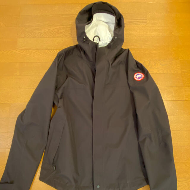 CANADA GOOSE(カナダグース)の国内正規品　カナダグース　マウンテンパーカ メンズのジャケット/アウター(マウンテンパーカー)の商品写真