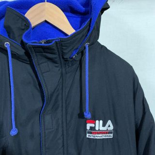 フィラ(FILA)の古着　メンズライク　FILAスポーツマウンテンパーカー　クリーニング済み(マウンテンパーカー)