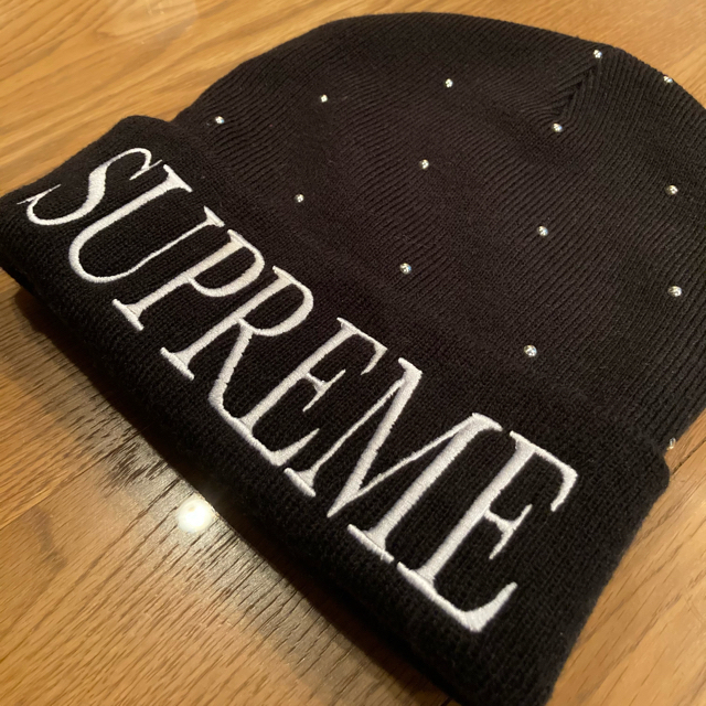 Supreme(シュプリーム)のsupreme Studded Beanie スタッズビーニー  メンズの帽子(ニット帽/ビーニー)の商品写真