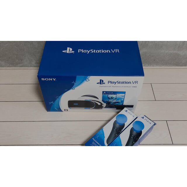 PlayStation VR(プレイステーションヴィーアール)の【未使用】PSVR モーションコントローラー2個付き エンタメ/ホビーのゲームソフト/ゲーム機本体(家庭用ゲーム機本体)の商品写真