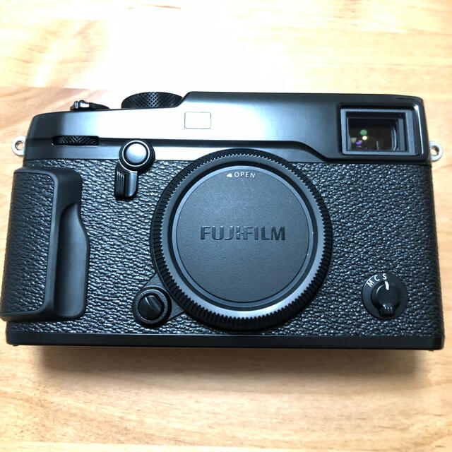 富士フイルム(フジフイルム)の富士フィルム FUJIFILM X-Pro2 スマホ/家電/カメラのカメラ(ミラーレス一眼)の商品写真