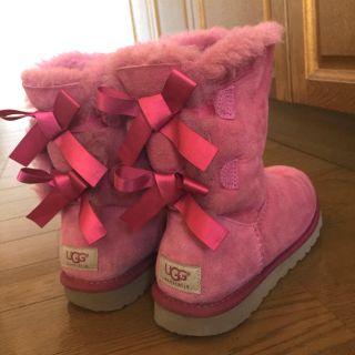 アグ(UGG)のUGG アグ　ブーツ　ピンク　リボン(ブーツ)