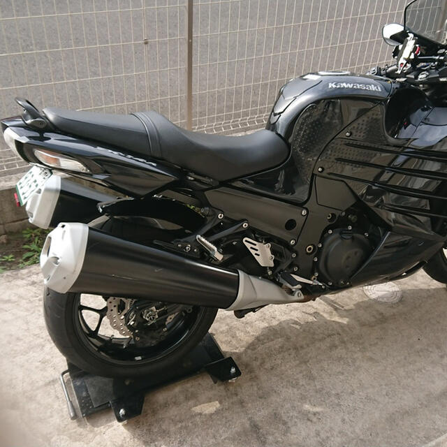 カワサキ(カワサキ)のＺＸ14Ｒ　2012年式 自動車/バイクのバイク(車体)の商品写真