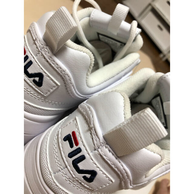 FILA(フィラ)のM様専用☆訳あり☆FILA☆フィラ☆ディスラプター2☆スニーカー☆厚底スニーカー レディースの靴/シューズ(スニーカー)の商品写真