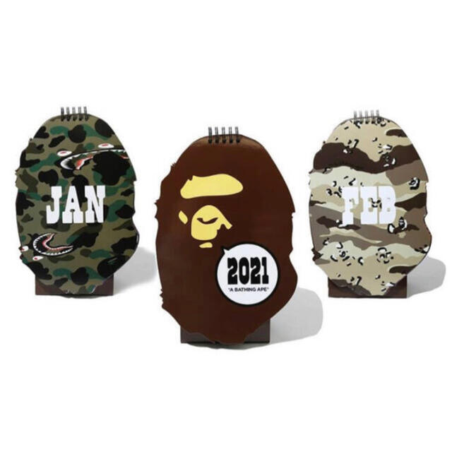 A BATHING APE(アベイシングエイプ)のBAPE カレンダー　RED PACKETSセット メンズのファッション小物(その他)の商品写真