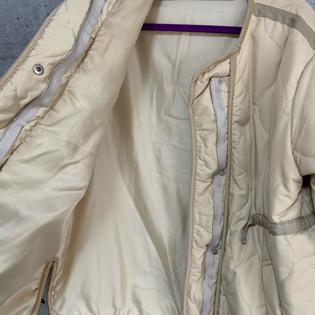 値下　ウエストギャザーキルティングコート レディースのジャケット/アウター(ノーカラージャケット)の商品写真