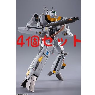 バンダイ(BANDAI)のDX超合金 初回限定版VF-1S バルキリー ロイフォッカー スペシャル 4個(アニメ/ゲーム)