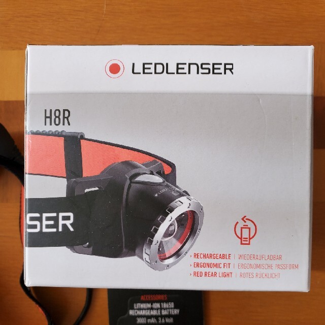 LEDLENSER(レッドレンザー)のLEDLENSER H8R バンド新品 大容量充電池新品 スポーツ/アウトドアのアウトドア(ライト/ランタン)の商品写真