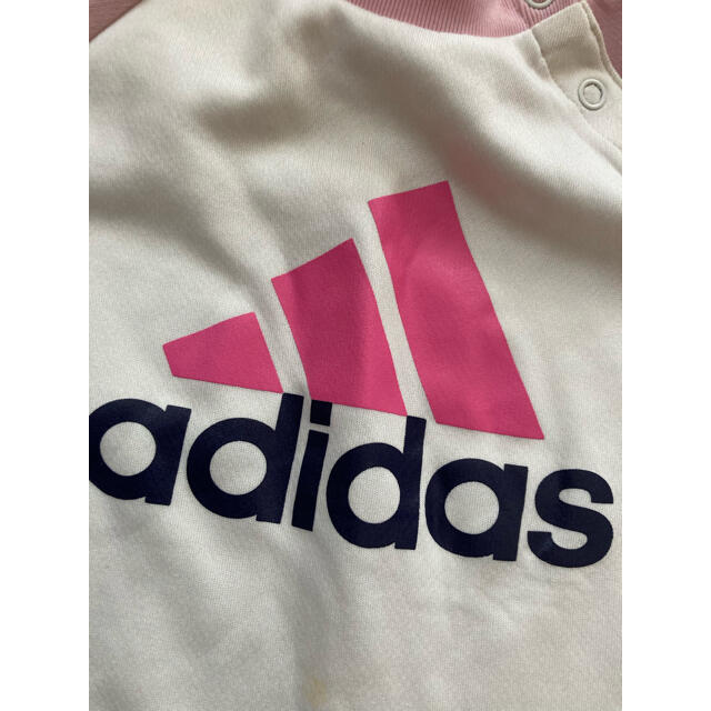 adidas(アディダス)のadidasロンパース キッズ/ベビー/マタニティのベビー服(~85cm)(ロンパース)の商品写真