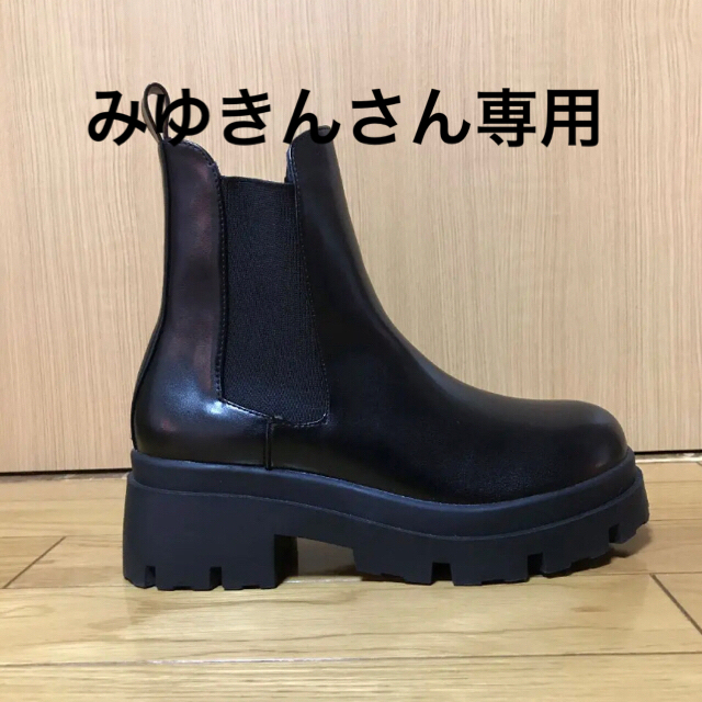 ZARA(ザラ)の[送料込み]ZARA ブーツ レディースの靴/シューズ(ブーツ)の商品写真