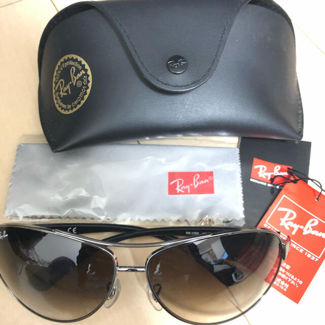 Ray-Ban(レイバン)のRay-Ban レイバン　サングラス　ティアドロップ メンズのファッション小物(サングラス/メガネ)の商品写真