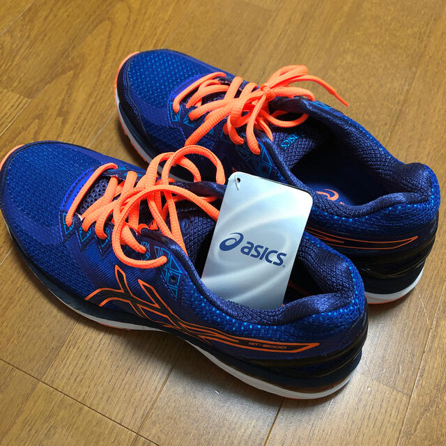 asics(アシックス)のasics GT-2000 NEW YORK 4 ランニングシューズ スポーツ/アウトドアのランニング(シューズ)の商品写真