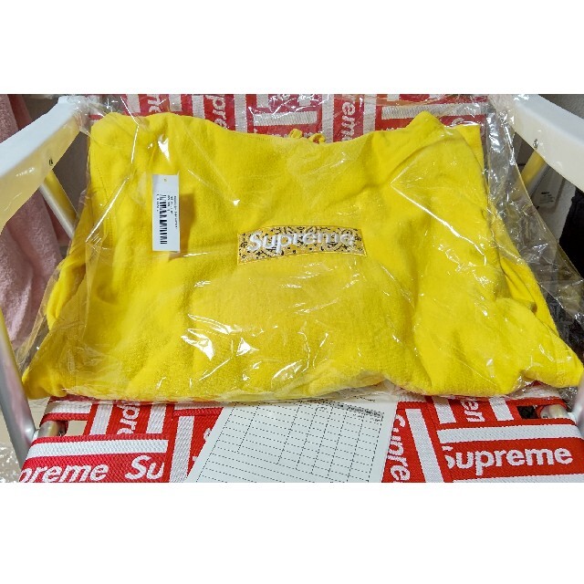 Supreme(シュプリーム)のSupreme Bandana Box Logo  L 新品 メンズのトップス(パーカー)の商品写真