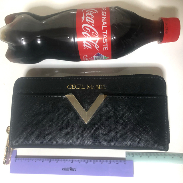 CECIL McBEE(セシルマクビー)のセシルマクビー　新品　長財布　半額以下！ レディースのファッション小物(財布)の商品写真