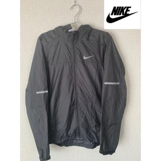 ナイキ(NIKE)の『美品』NIKE ウインドブレーカー　M size(ウェア)