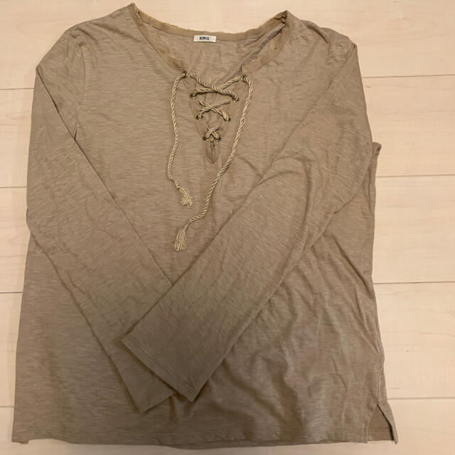 Fabiane Roux(ファビアンルー)のnowos Lace-up cutsew BEIGE/定価27,500円(税込) レディースのトップス(カットソー(長袖/七分))の商品写真