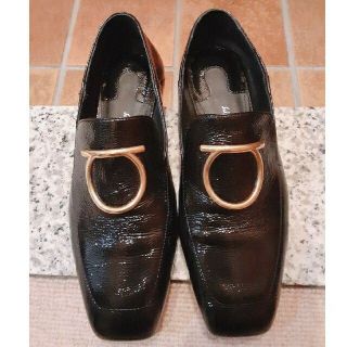 サルヴァトーレフェラガモ(Salvatore Ferragamo)のフェラガモ　美品　スリッポン　モカシン(スリッポン/モカシン)