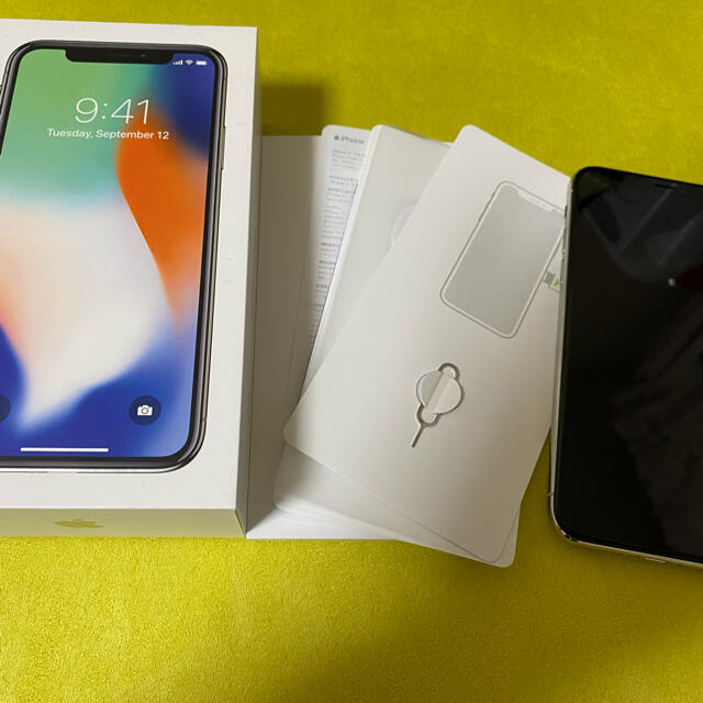 iPhone X 64GB シルバー iPhone X 64GB シルバー