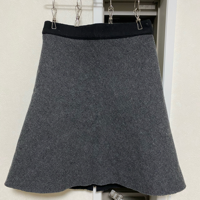 HYKE(ハイク)のCLANE REVERSIBLE TRAPEZE SKIRT スカート レディースのスカート(ミニスカート)の商品写真