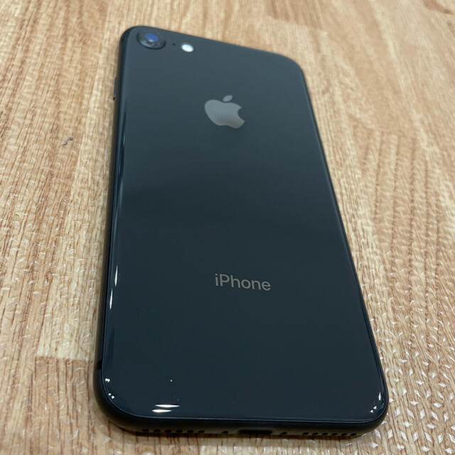 【期間限定値下げ】iPhone8 Space Gray 64GB SIMフリー 3