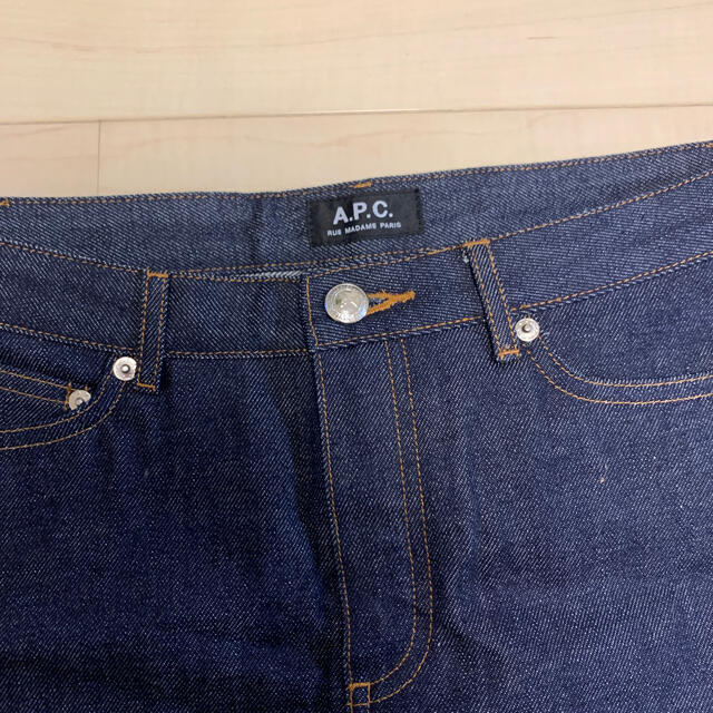 A.P.C(アーペーセー)のA.P.Cデニムミニスカート(定価25000くらい) レディースのスカート(ミニスカート)の商品写真