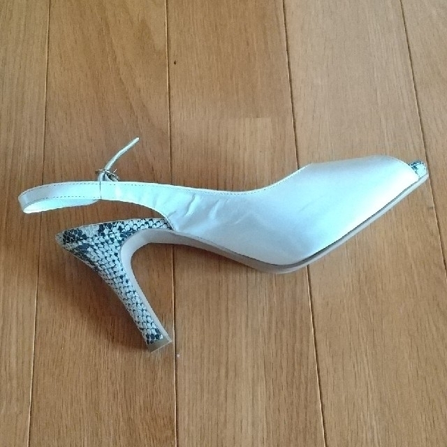 Akakura(アカクラ)のAKAKURA　サンダル レディースの靴/シューズ(サンダル)の商品写真