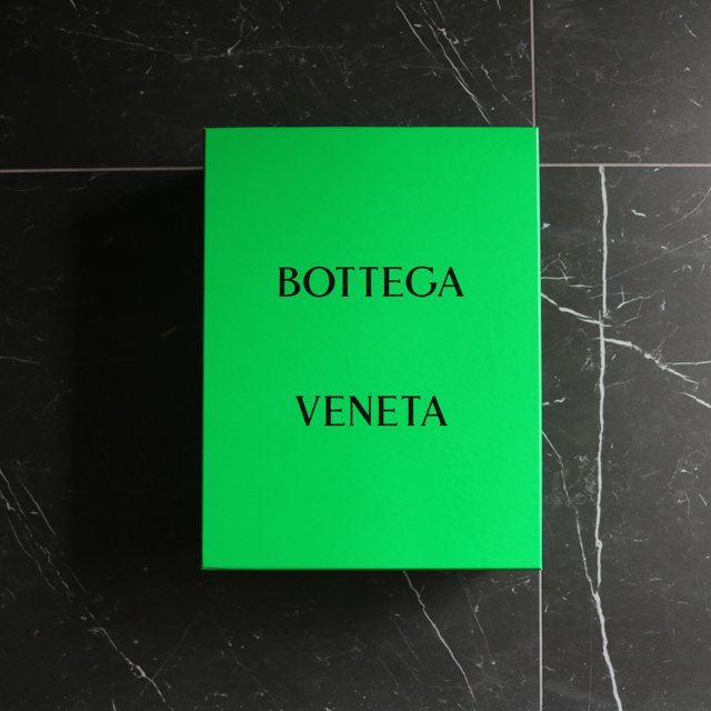 Bottega Veneta(ボッテガヴェネタ)の【期間限定！最終値下げ！】ボッテガヴェネタ　スティルト　レザーシューズ メンズの靴/シューズ(ドレス/ビジネス)の商品写真