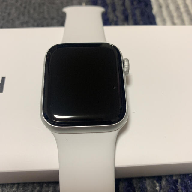 Apple WatchSE2 40mm シルバー（GPSモデル）