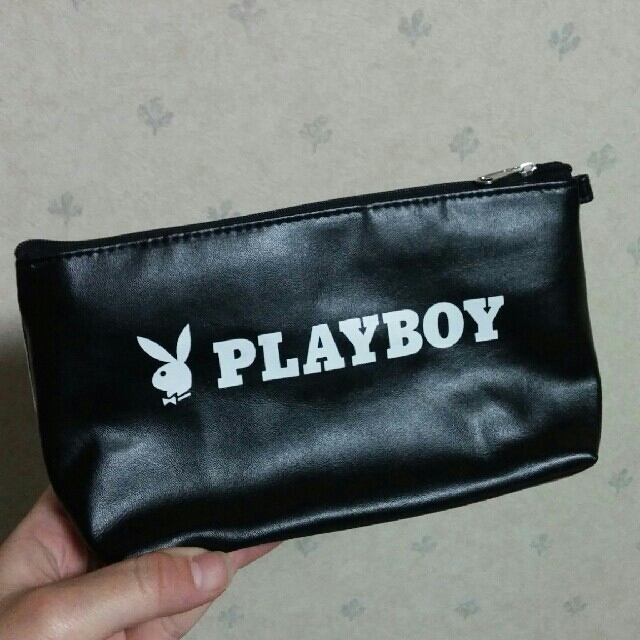 PLAYBOY(プレイボーイ)のPLAY BOY 　プレイボーイポーチ レディースのファッション小物(ポーチ)の商品写真