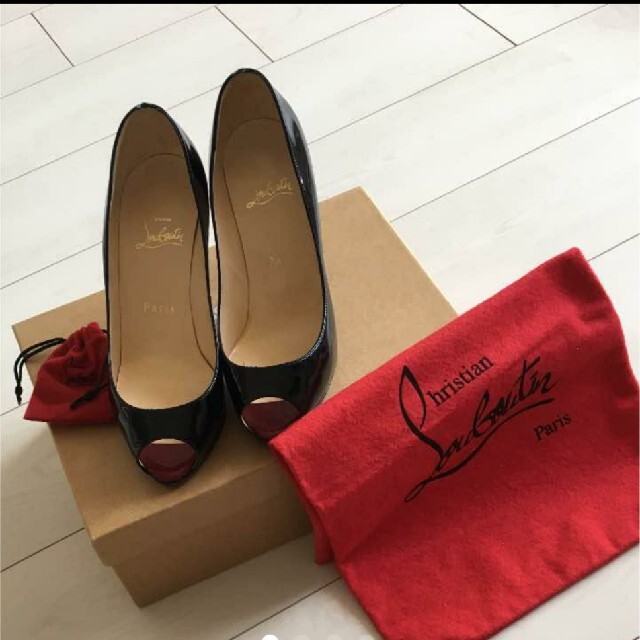 Christian Louboutin(クリスチャンルブタン)のルブタン パンプス美品 レディースの靴/シューズ(ハイヒール/パンプス)の商品写真