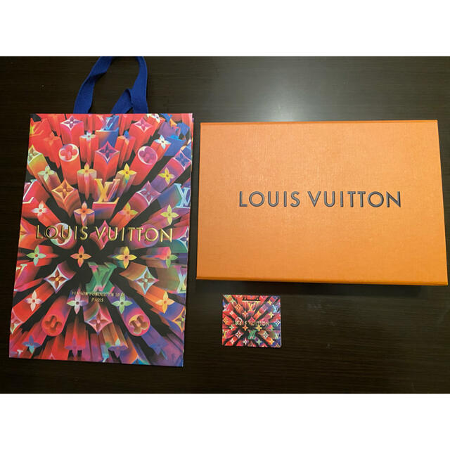 LOUIS VUITTON(ルイヴィトン)の【新品未使用】LOUIS VUITTON マフラー レディースのファッション小物(マフラー/ショール)の商品写真
