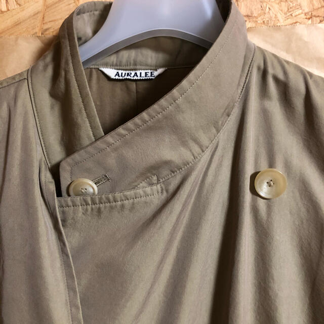 COMOLI(コモリ)のAURALEE オーラリー　20aw トレンチコート メンズのジャケット/アウター(トレンチコート)の商品写真